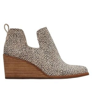 TOM'S Kallie Wedge Bootie Macademia Leopard Print Shoes 2.5" Heels‎ SIZE 7 EUC